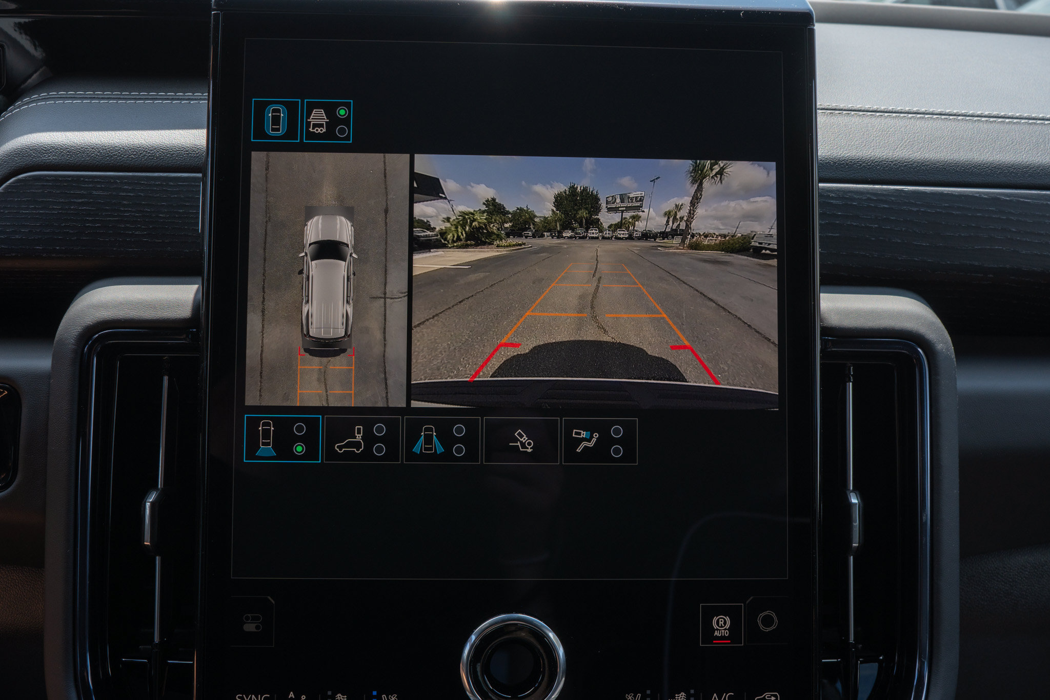 New 2026 GMC Yukon AT4 Ultimate AWD/4WD image 19