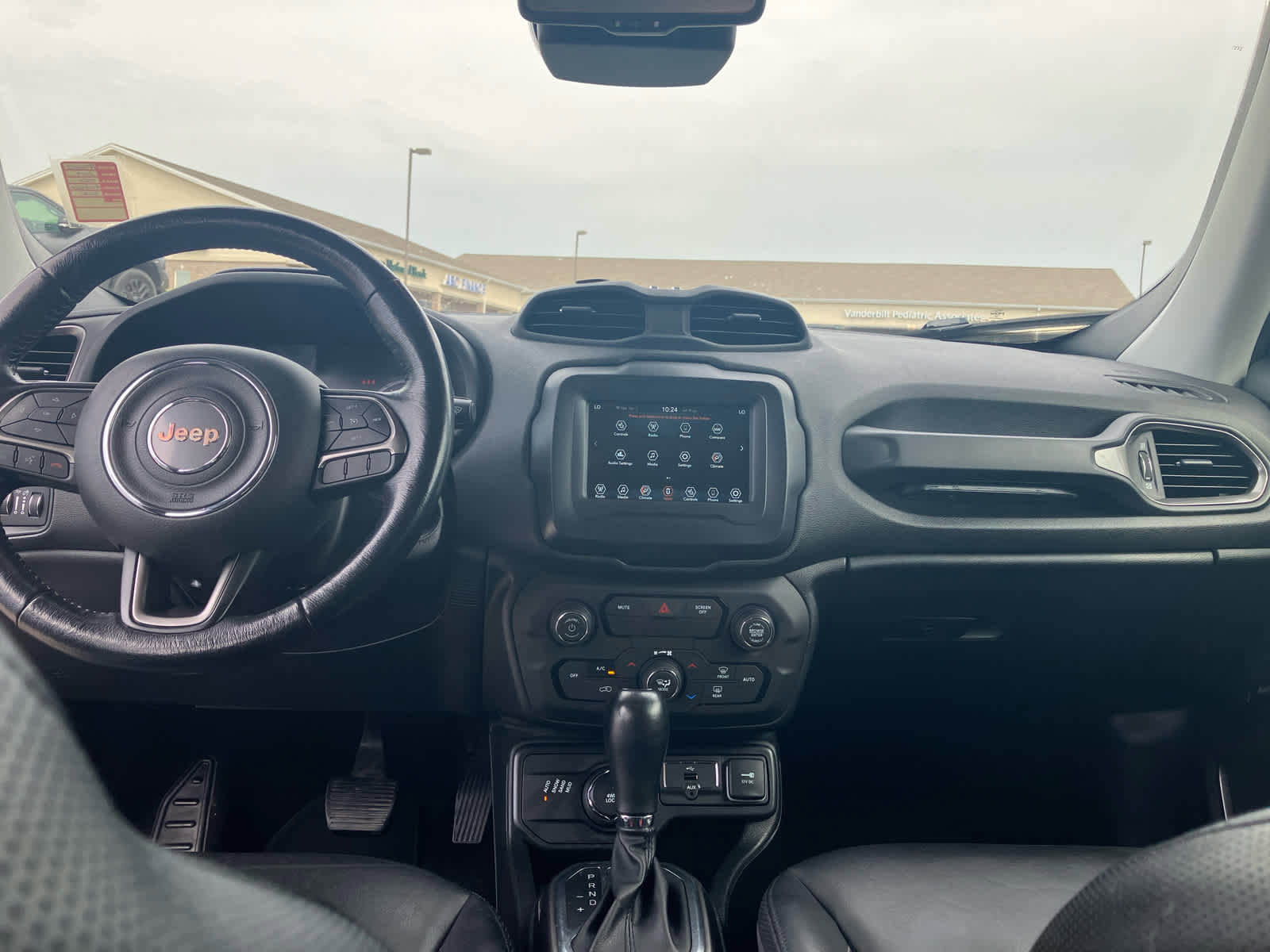 Used 2019 Jeep Renegade Limited w/ LED Lighting Group AWD/4WD image 28