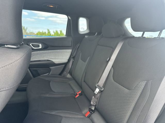 Used 2023 Jeep Compass Sport AWD/4WD image 27