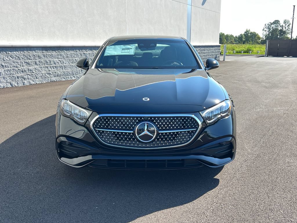 New 2027 Mercedes-Benz E 450 4MATIC Sedan image 3