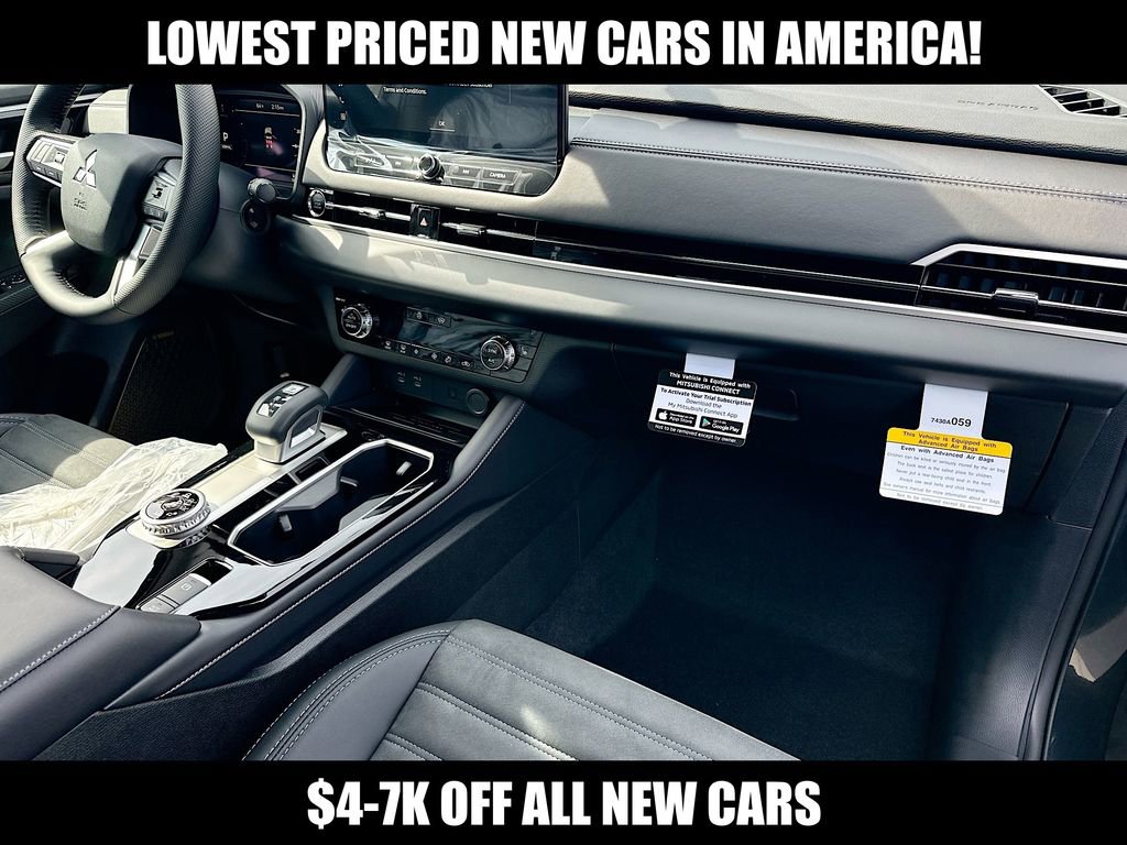 New 2026 Mitsubishi Outlander SE image 12