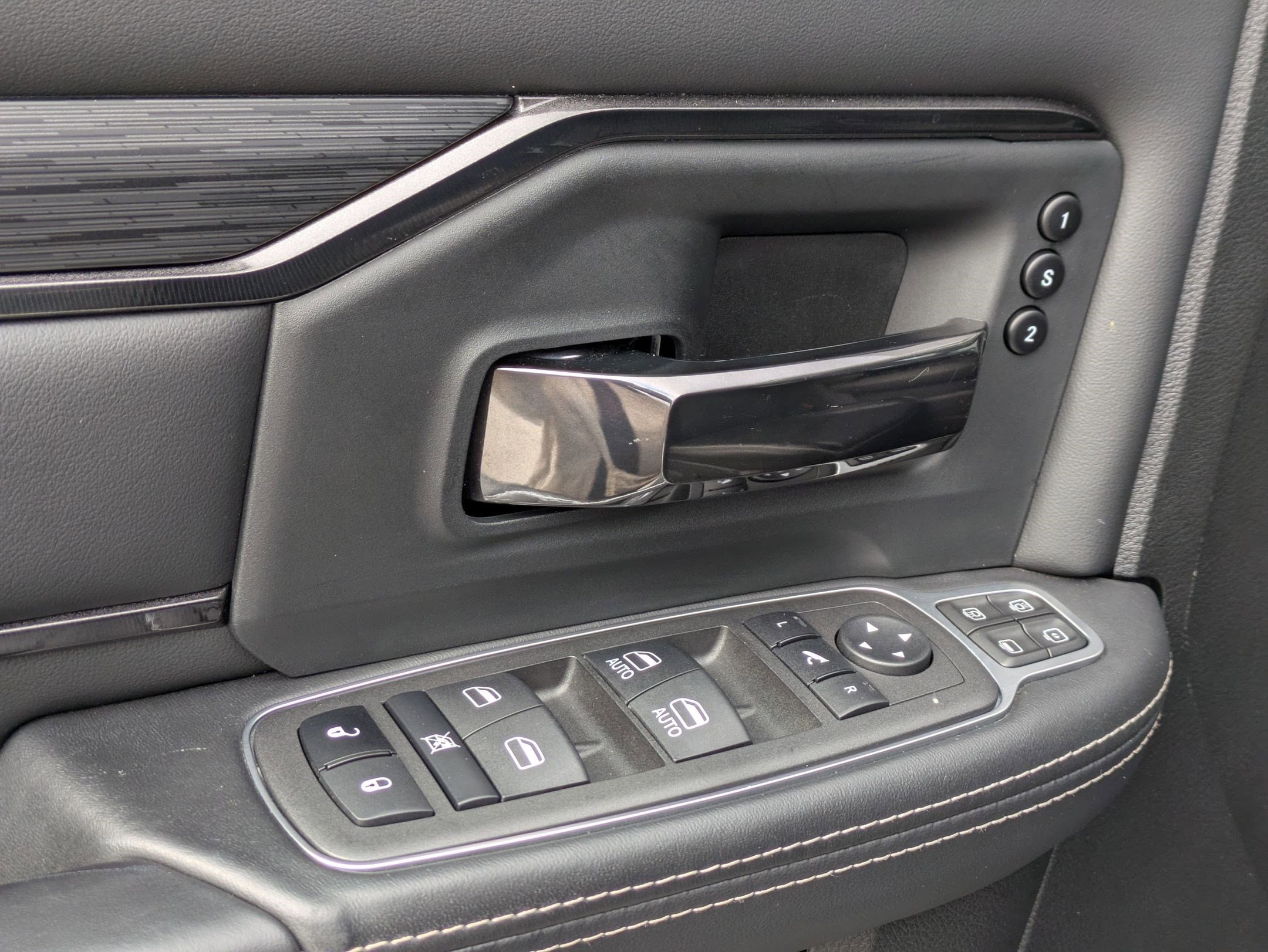 Used 2024 RAM 2500 Rebel w/ Towing Technology Group image 12