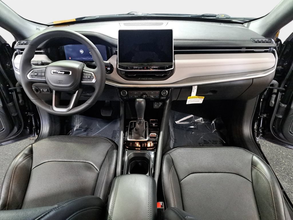 Certified 2023 Jeep Compass Limited w/ Elite Group AWD/4WD image 2