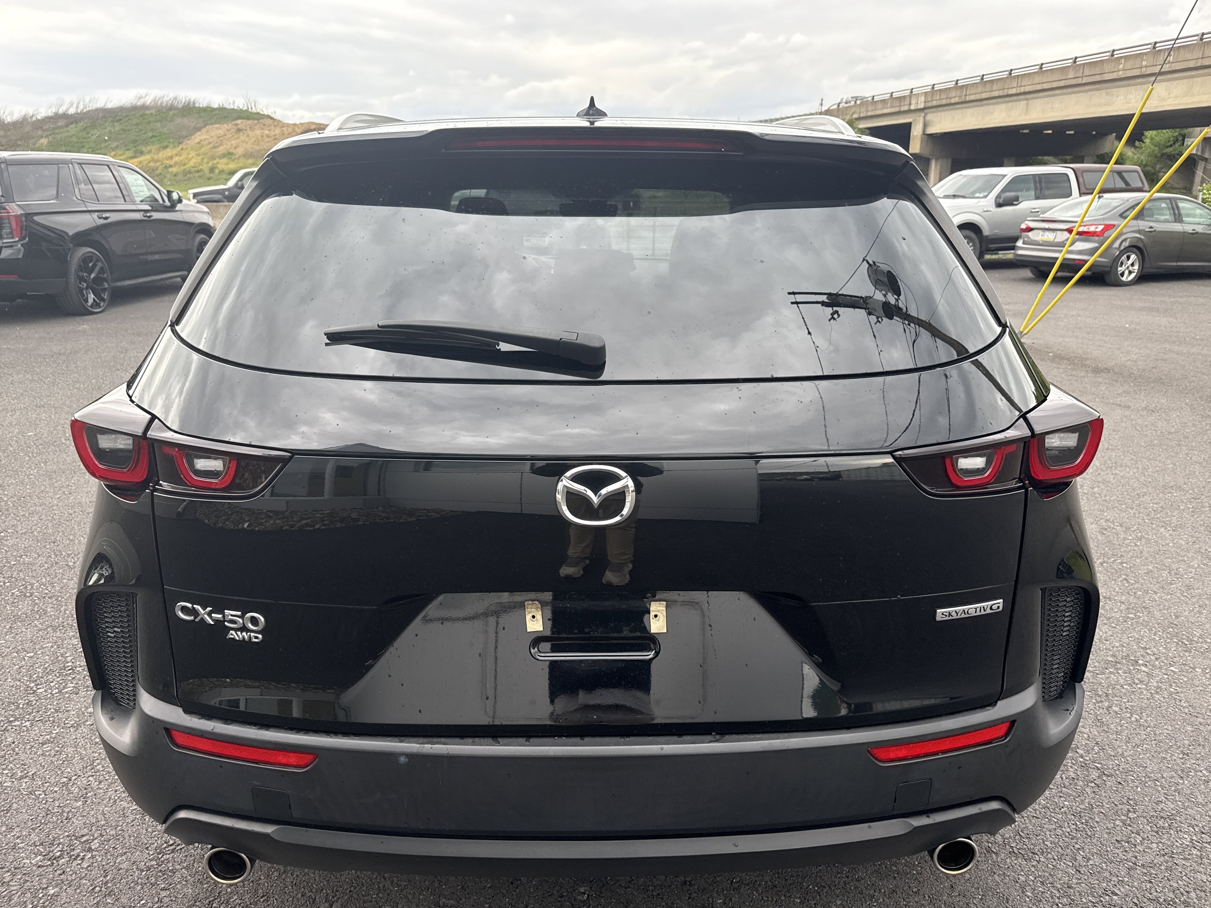Used 2023 MAZDA CX-50 AWD 2.5 S w/ Premium Plus Pkg image 4