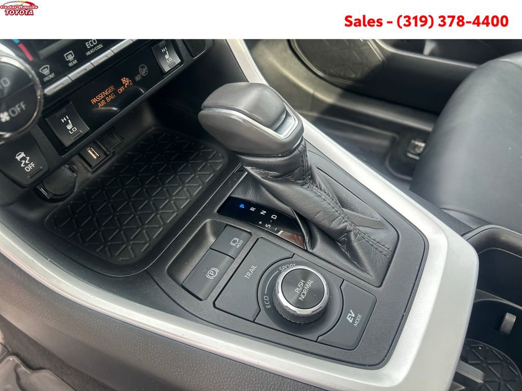Certified 2022 Toyota RAV4 XLE Premium image 24