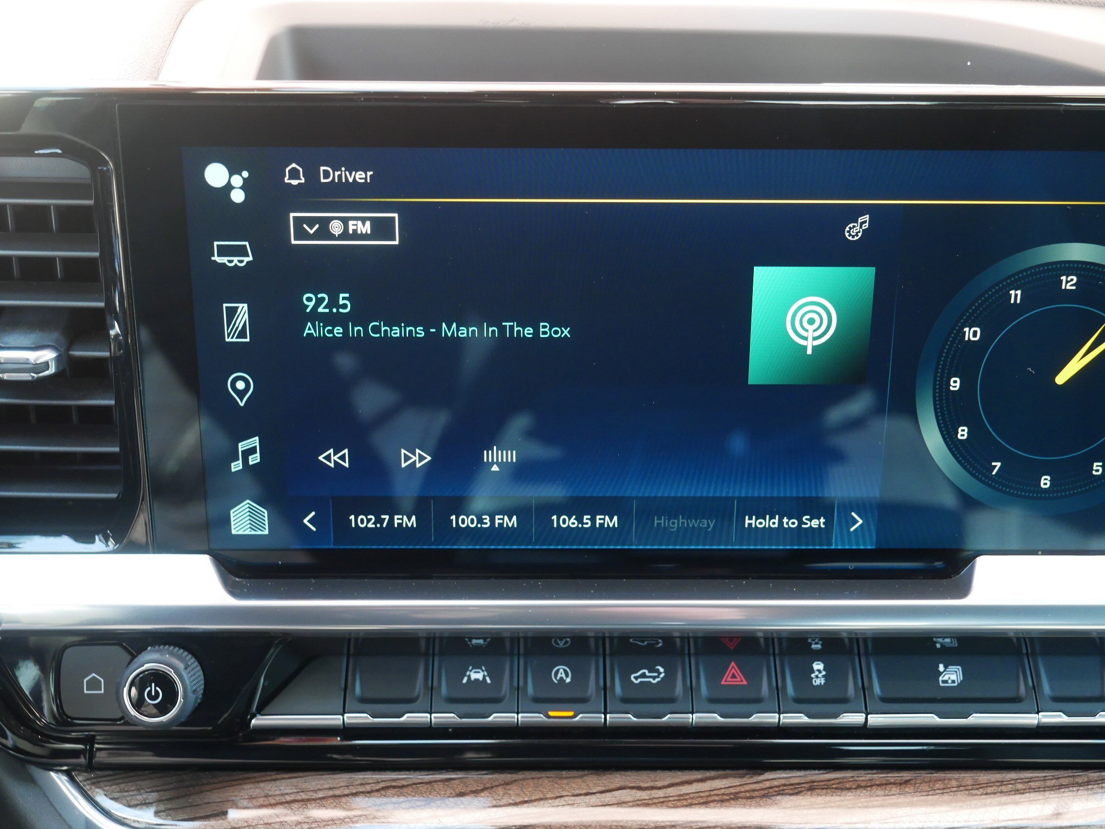 Used 2023 Chevrolet Silverado 1500 LT image 22