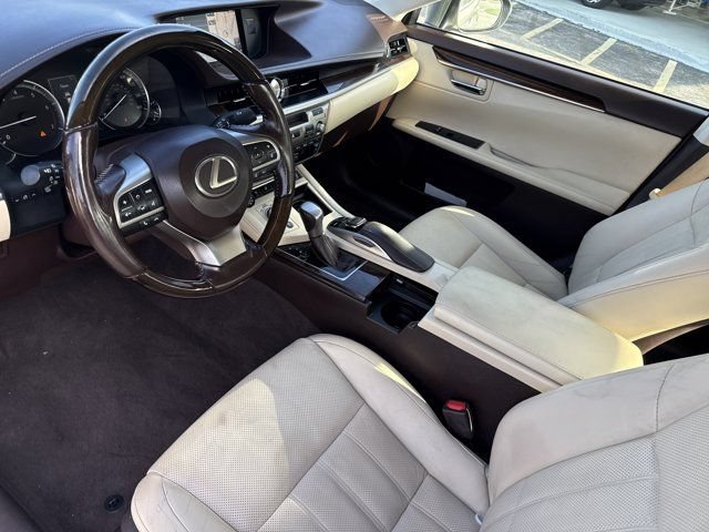 Used 2016 Lexus ES 350 w/ Luxury Package w/Wood Trim FWD image 9