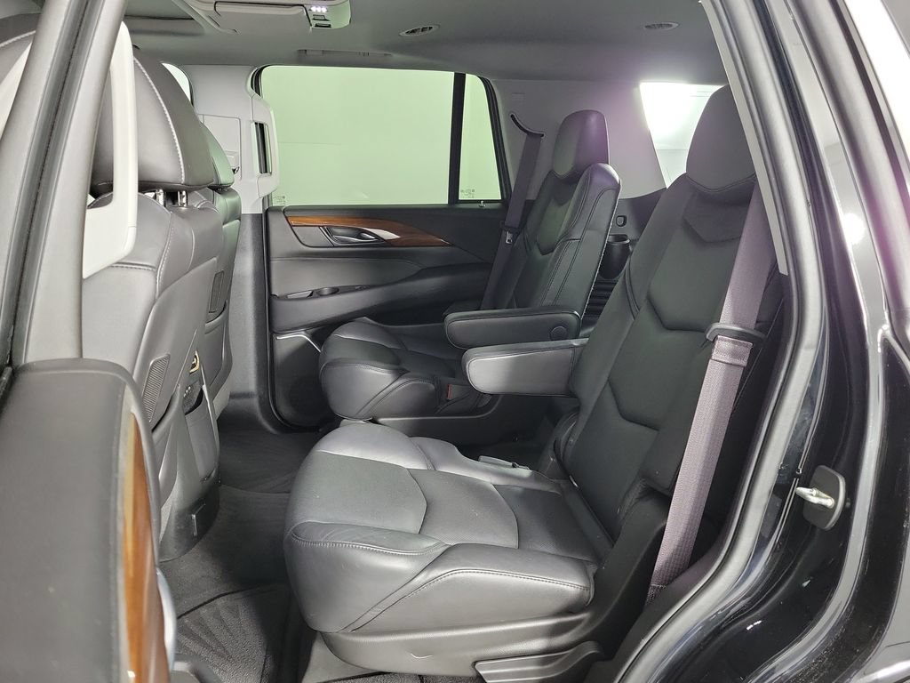Used 2017 Cadillac Escalade Premium Luxury RWD image 11