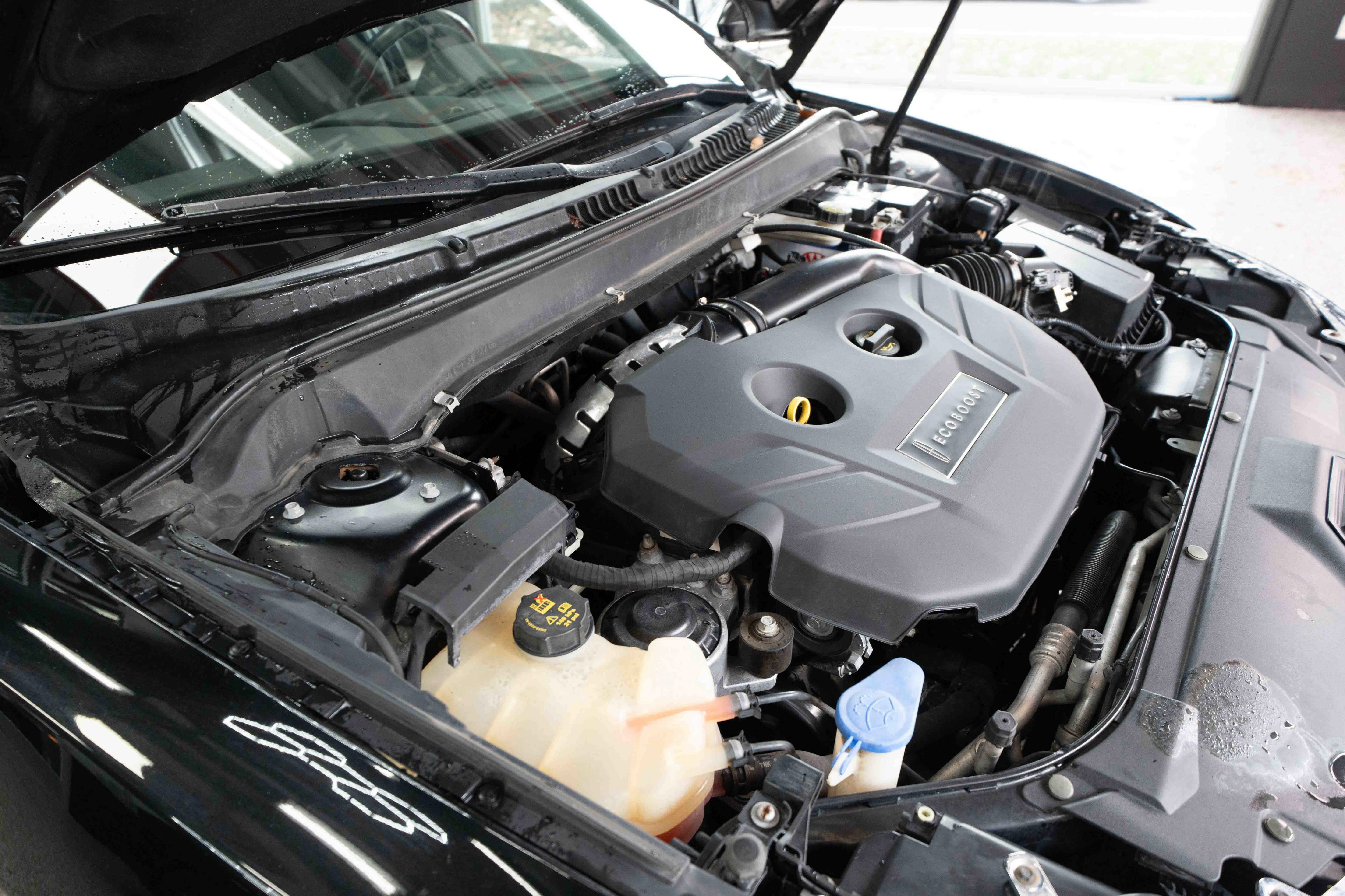 Used 2013 Lincoln MKZ image 31