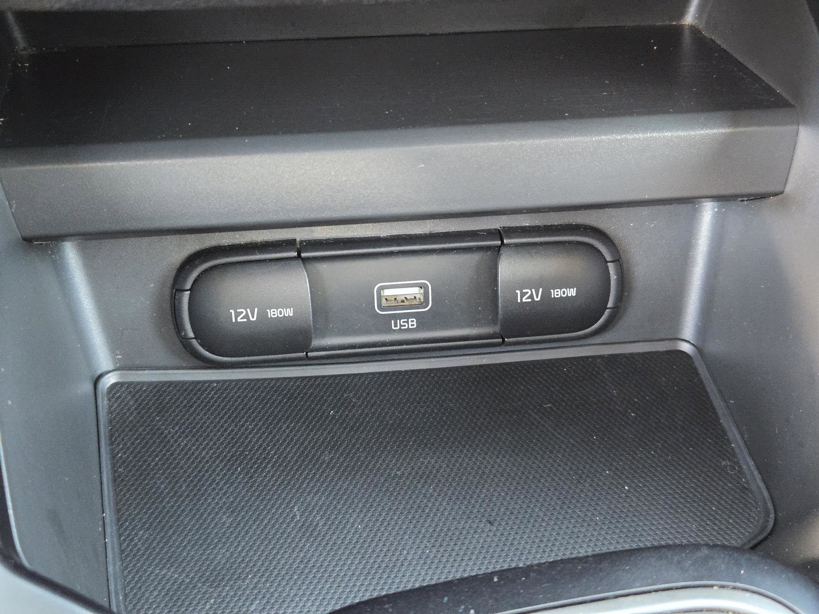 Used 2022 Kia Soul LX w/ Technology Package image 11