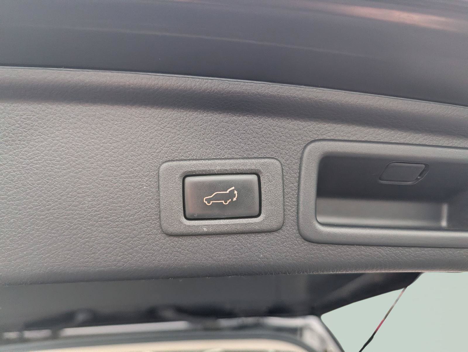 Used 2018 Subaru Forester 2.5i Limited AWD/4WD image 25