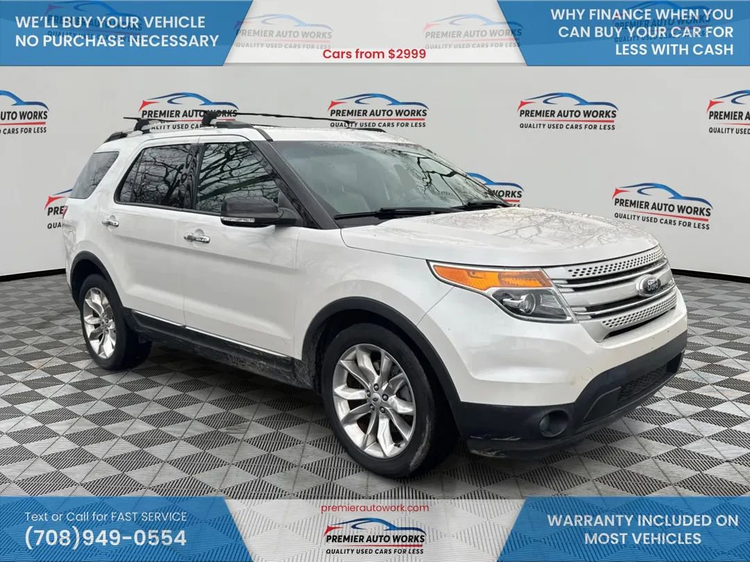 Used 2014 Ford Explorer XLT w/ Equipment Group 202A FWD image 3