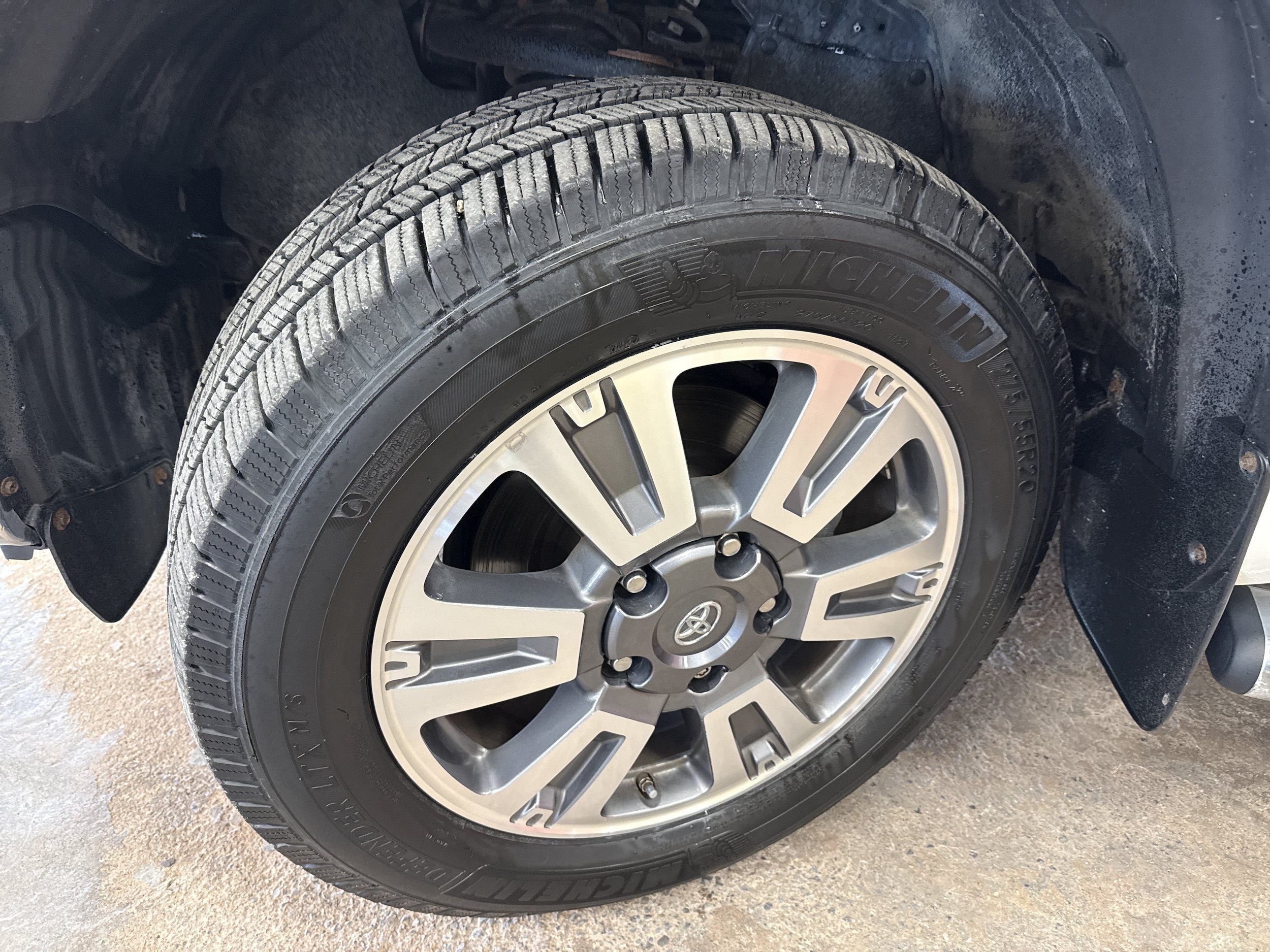 Used 2018 Toyota Tundra Platinum AWD/4WD image 4
