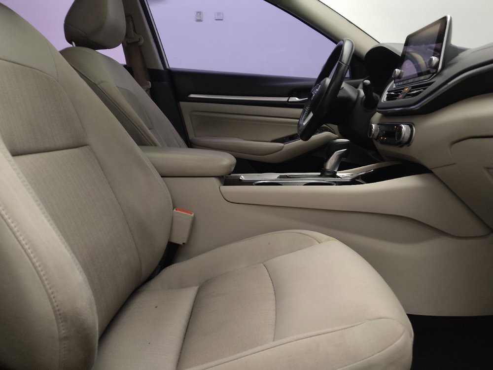 Used 2022 Nissan Altima 2.5 SV w/ SV Premium Package FWD image 21