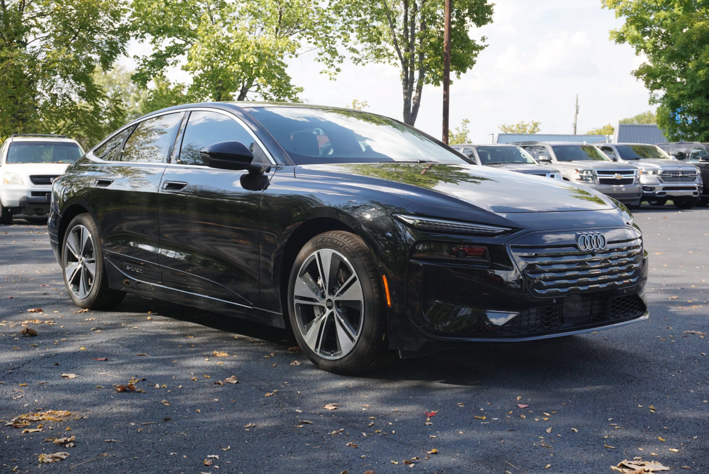 Used 2025 Audi A6 e-tron Premium Plus w/ Premium Plus AWD/4WD image 3