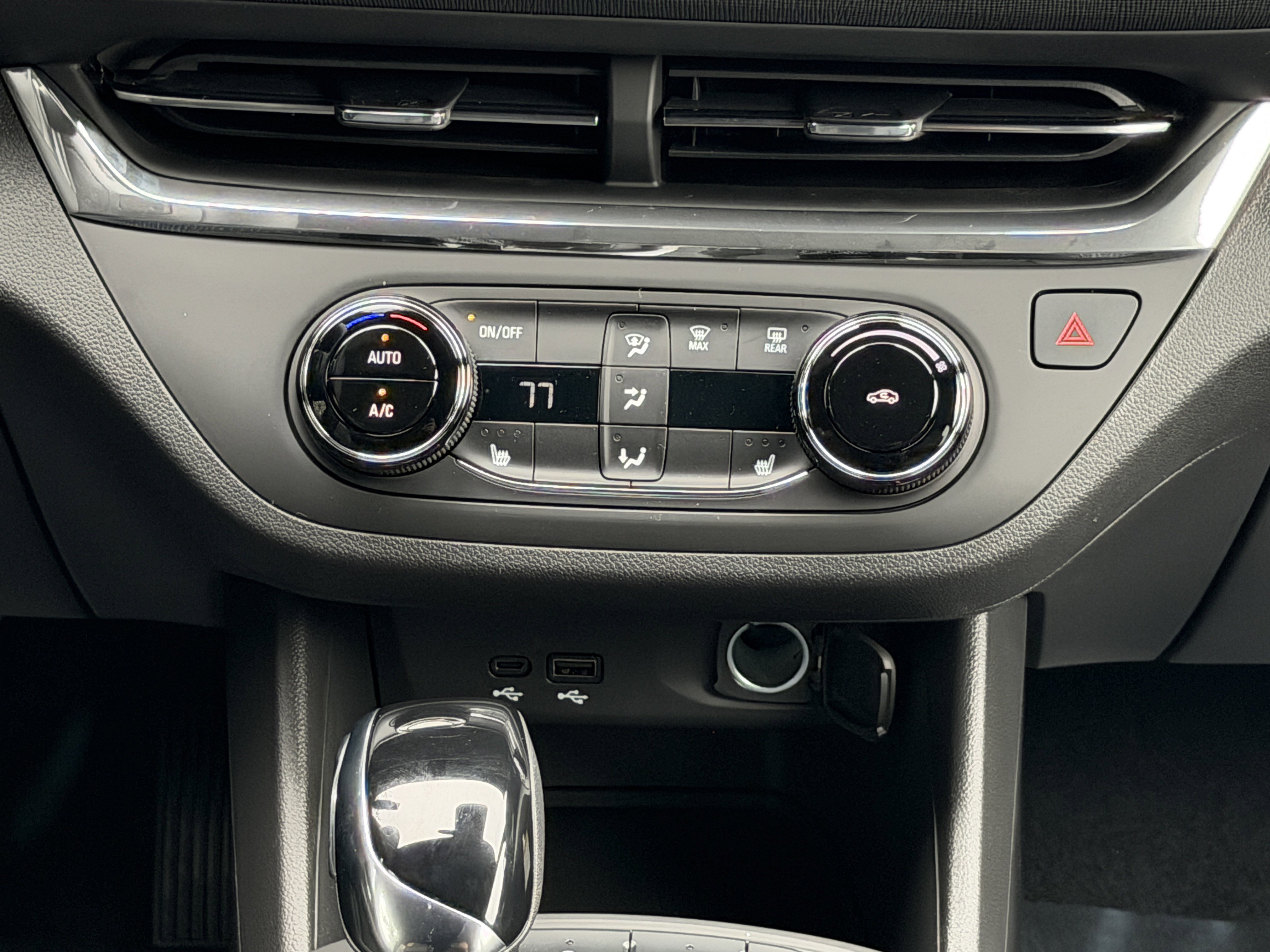 New 2026 Buick Envista Sport Touring w/ Convenience I Package FWD image 23