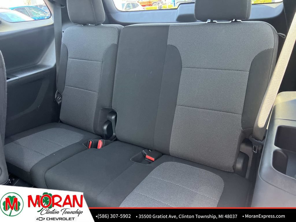 Certified 2023 Chevrolet Traverse LT FWD image 13