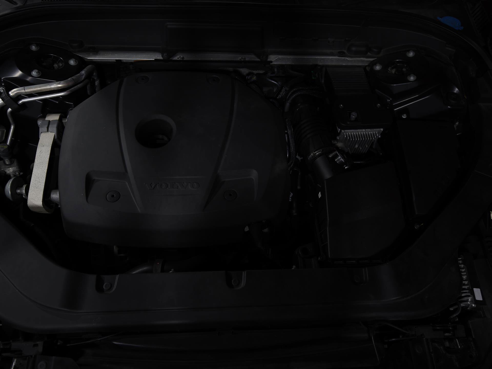 Used 2020 Volvo XC60 T6 Inscription w/ Protection Package Premier image 28