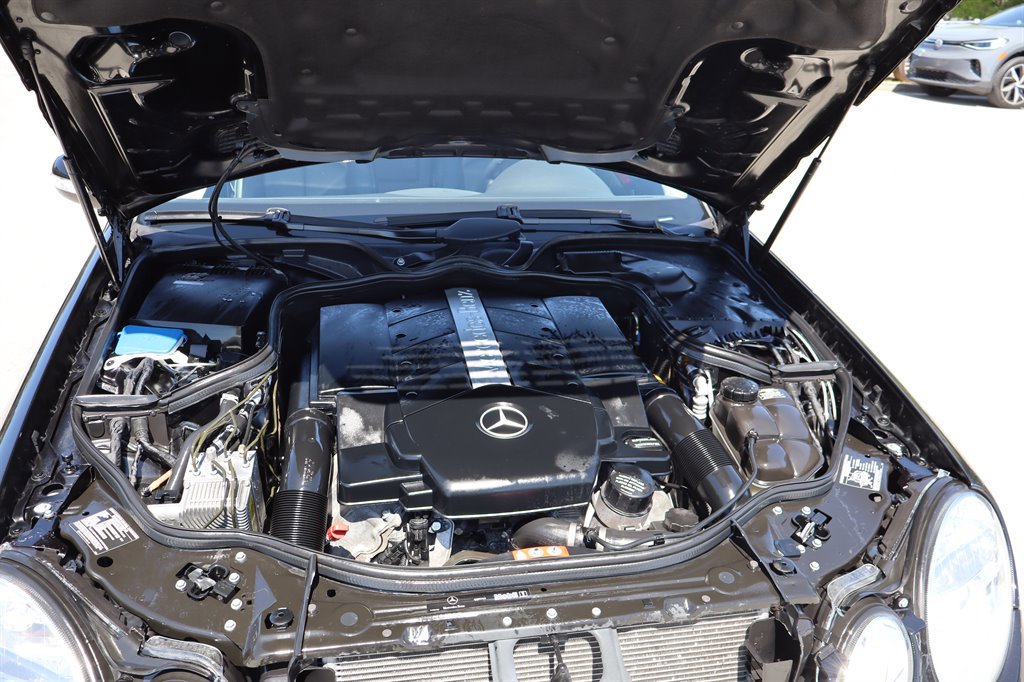 Used 2005 Mercedes-Benz E 500 4MATIC Sedan image 38