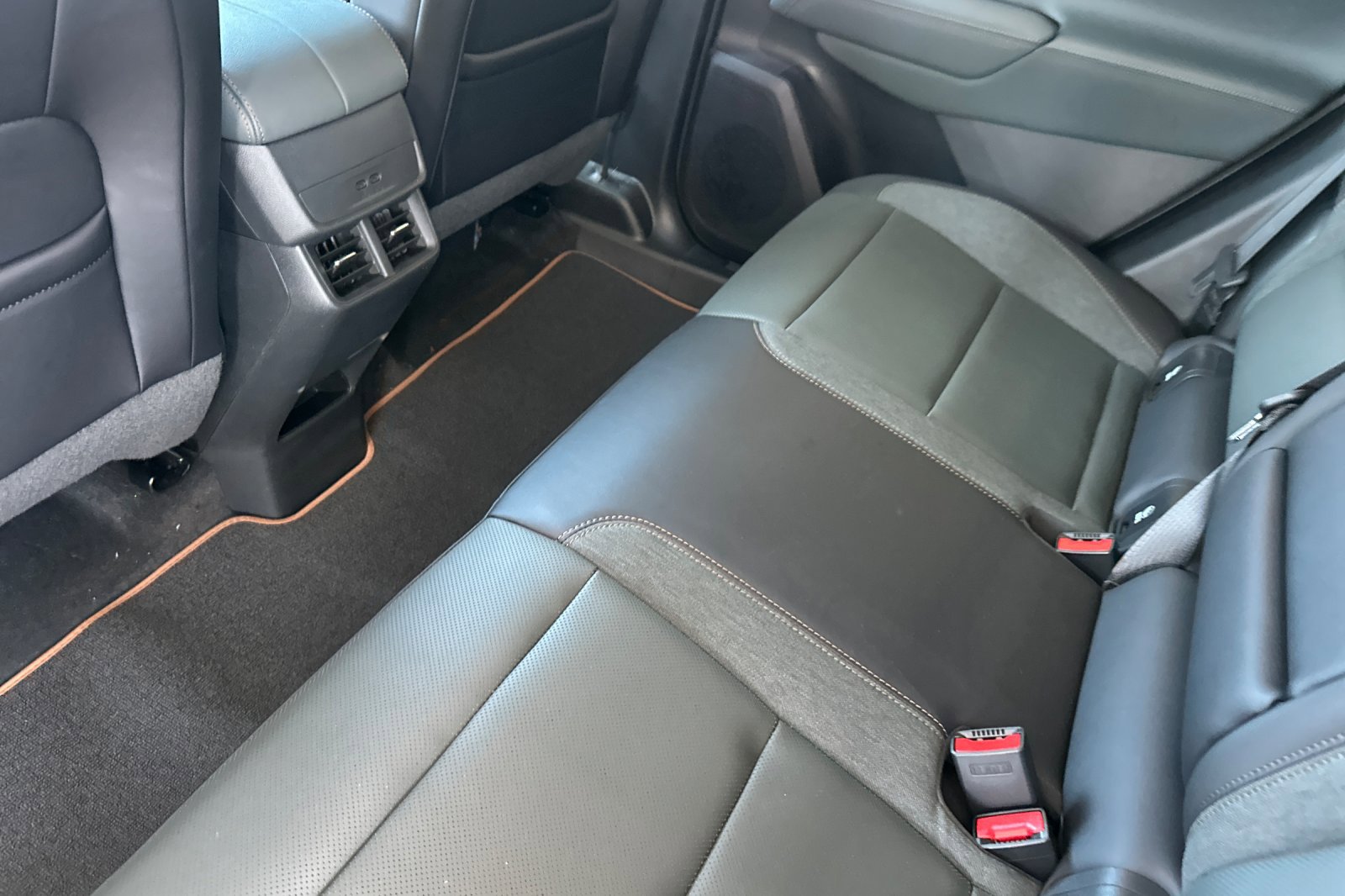 Used 2026 GMC Terrain AT4 image 13