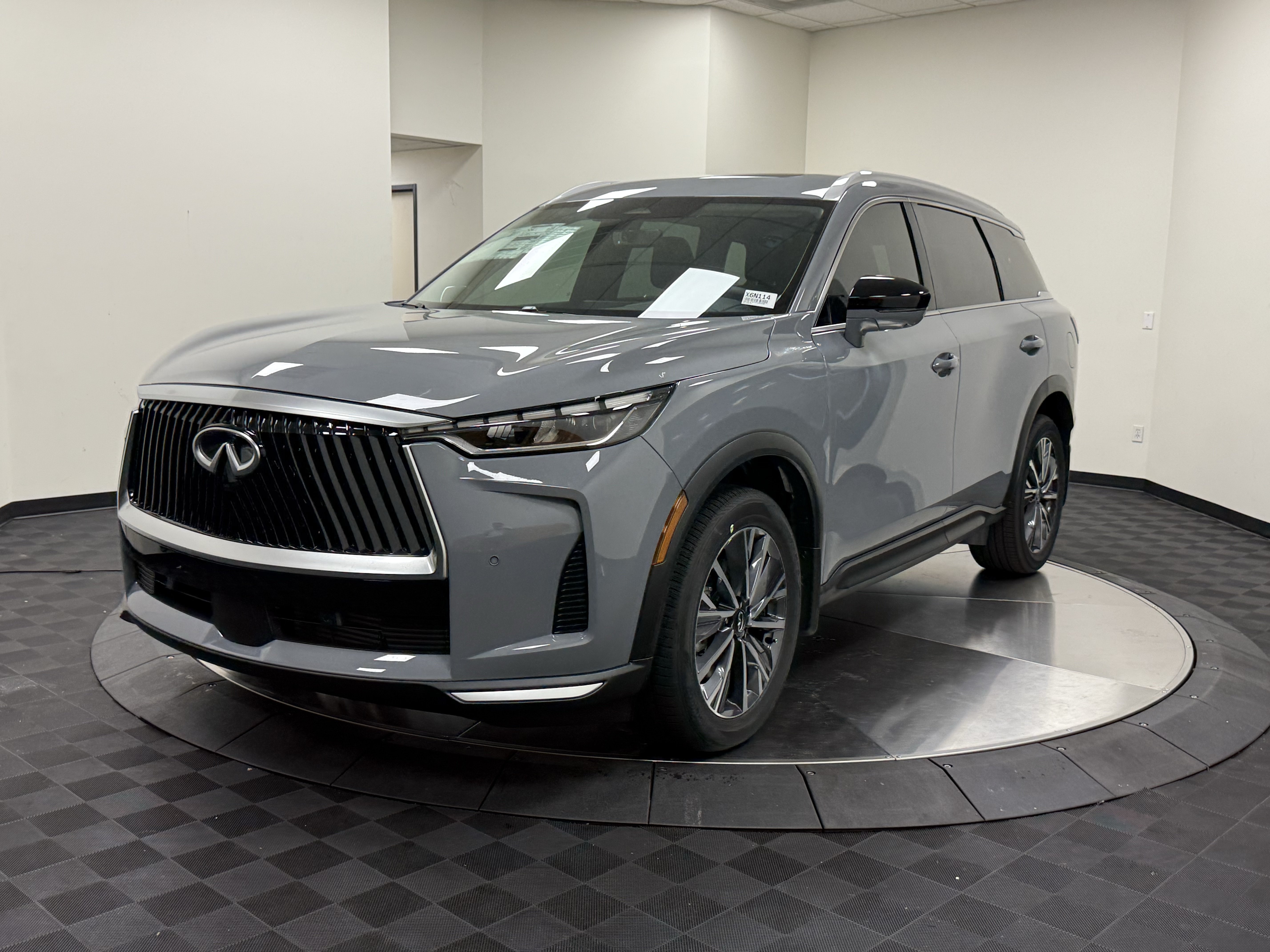 Certified 2027 INFINITI QX60 Luxe w/ Cargo Package FWD image 3
