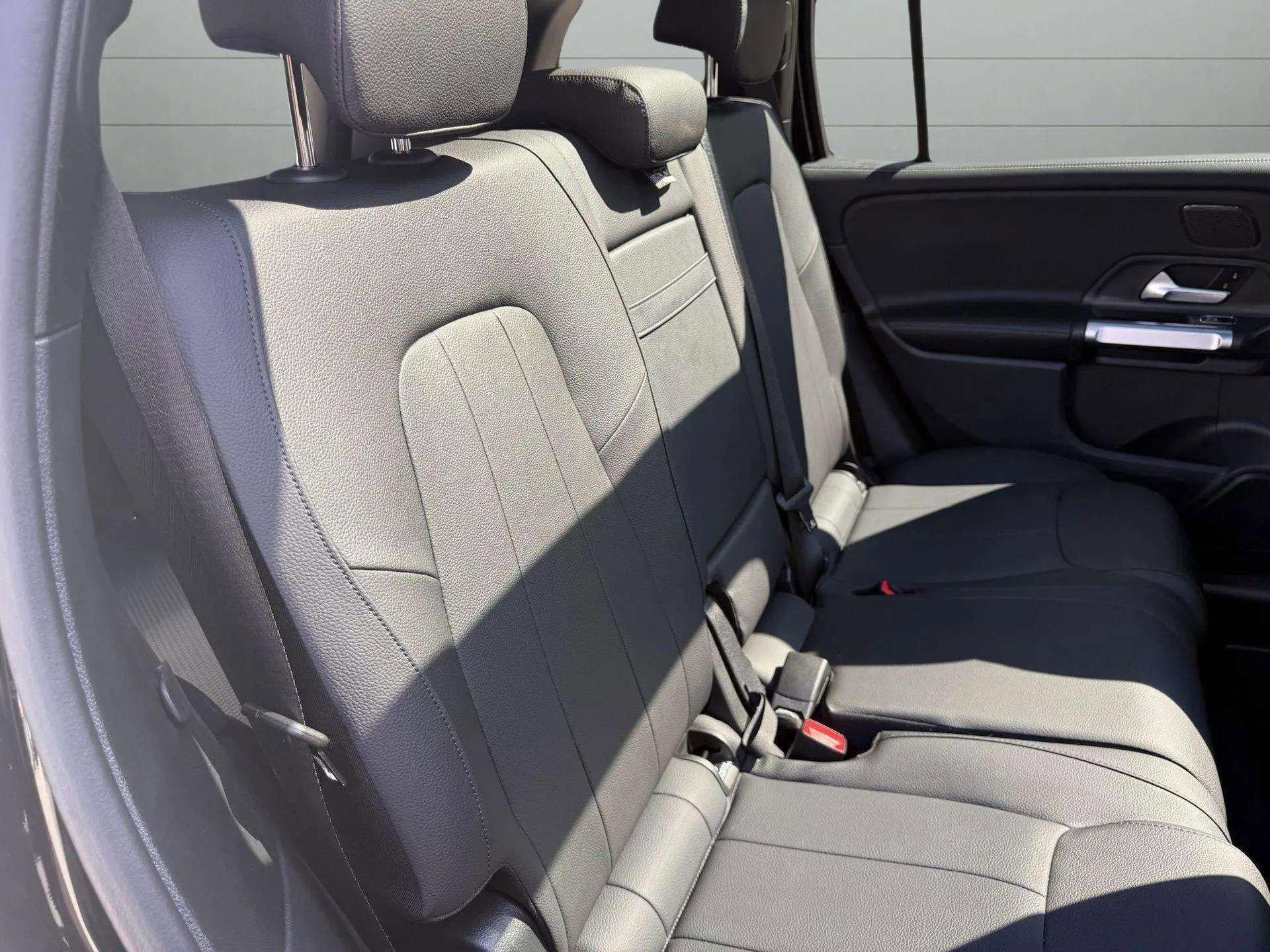 Used 2025 Mercedes-Benz GLB 250 GLB 250 image 28