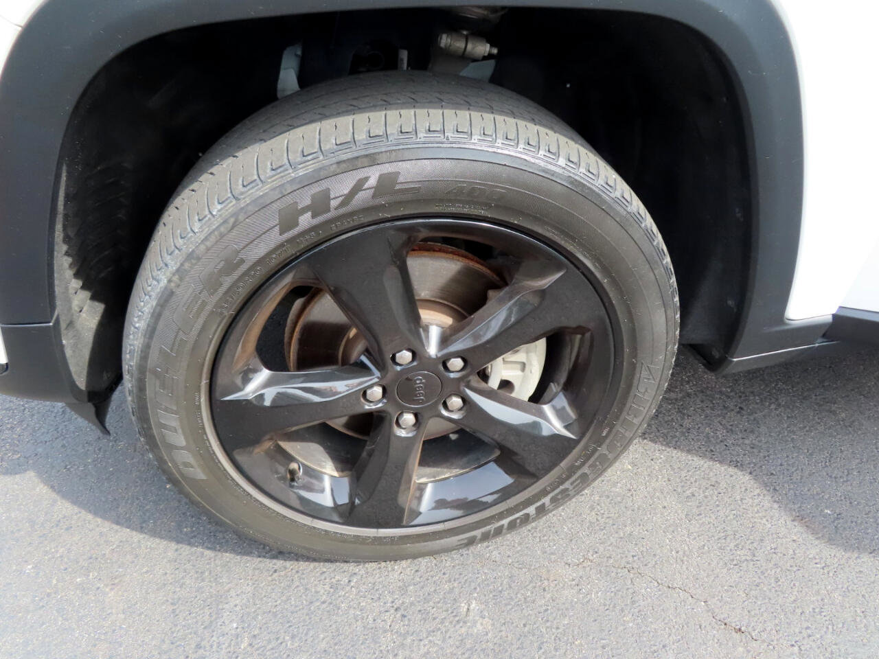 Used 2021 Jeep Grand Cherokee L Laredo image 11