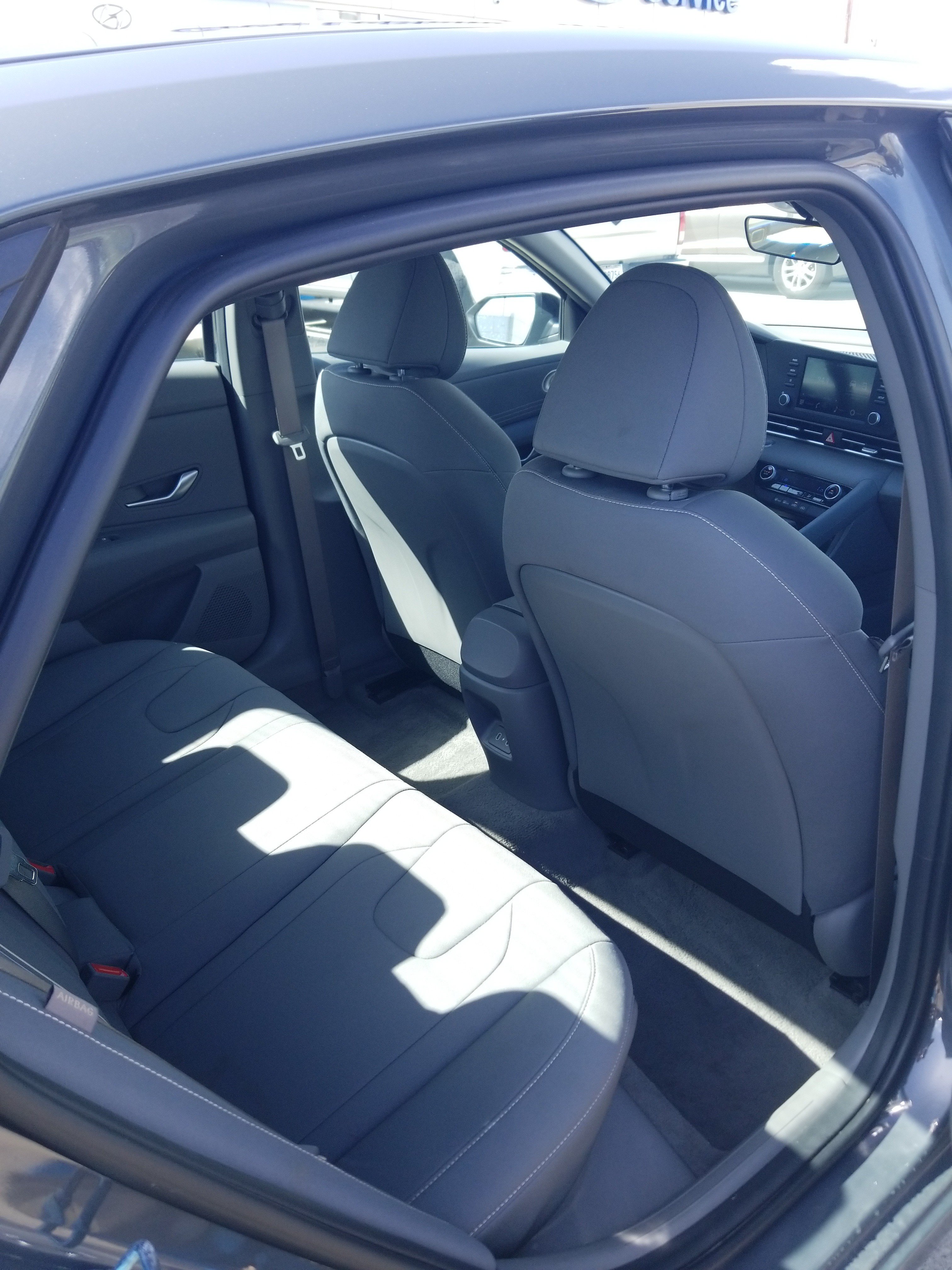 Used 2025 Hyundai Elantra Sport FWD image 14