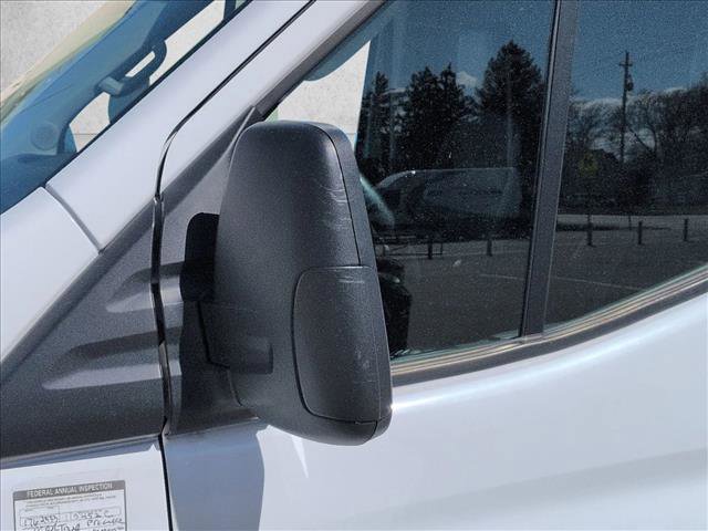 Used 2022 Ford E-Transit 148 High Roof Extended image 10