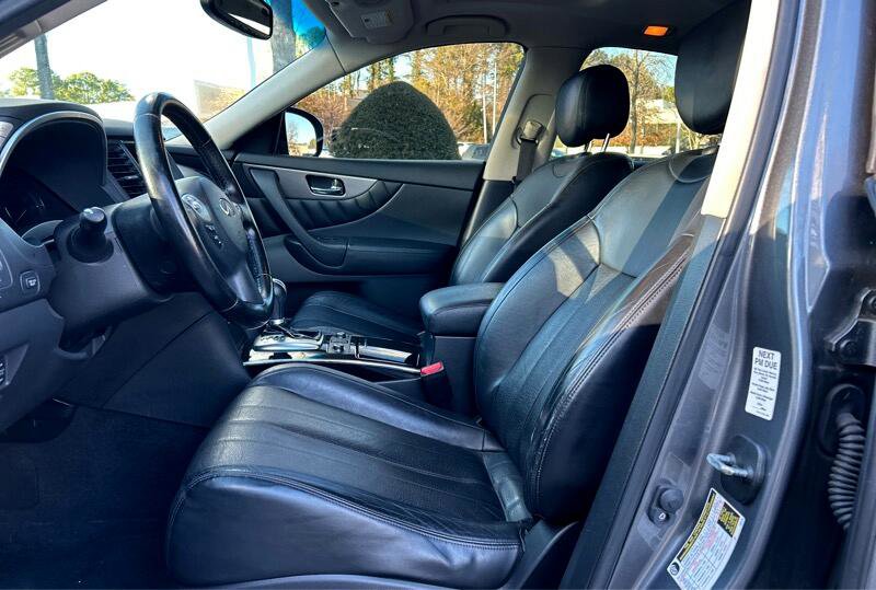 Used 2016 INFINITI QX70 2WD image 12