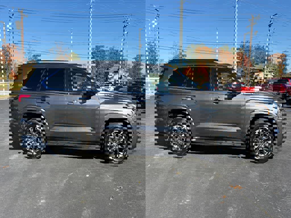 Used 2023 Toyota Sequoia Limited video 2