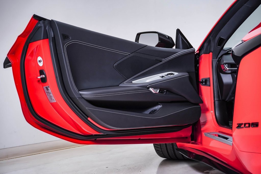 Used 2025 Chevrolet Corvette Z06 image 30