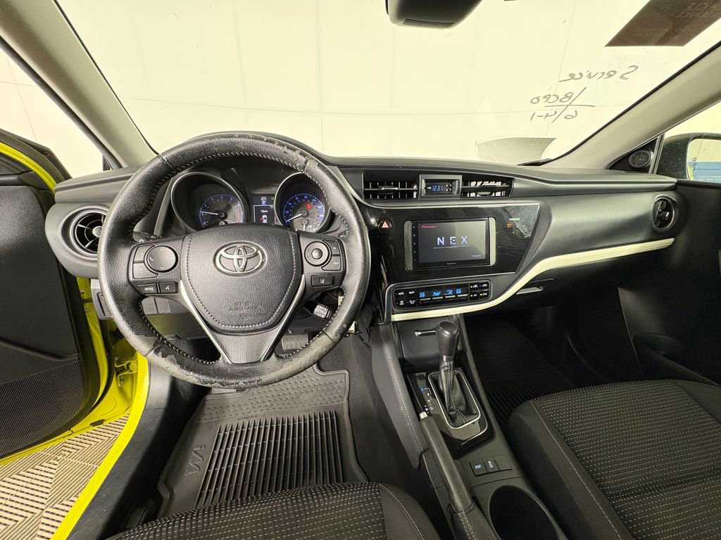 Used 2017 Toyota Corolla iM image 8