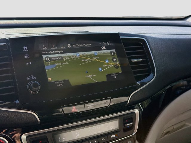 Used 2019 Honda Pilot Touring image 32