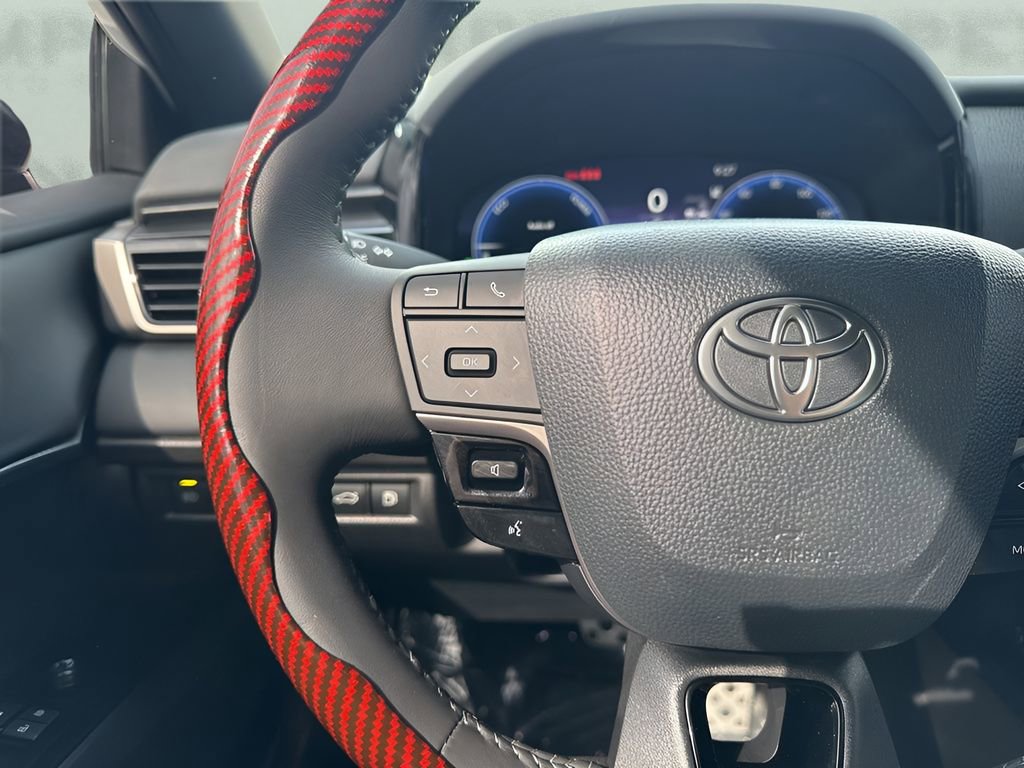 Used 2025 Toyota Camry XSE FWD image 15