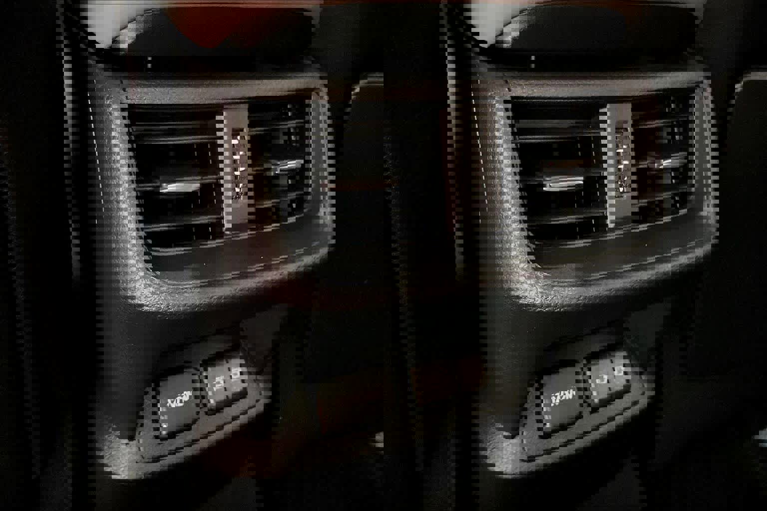 Used 2024 Lexus ES 350 w/ Premium Package image 32