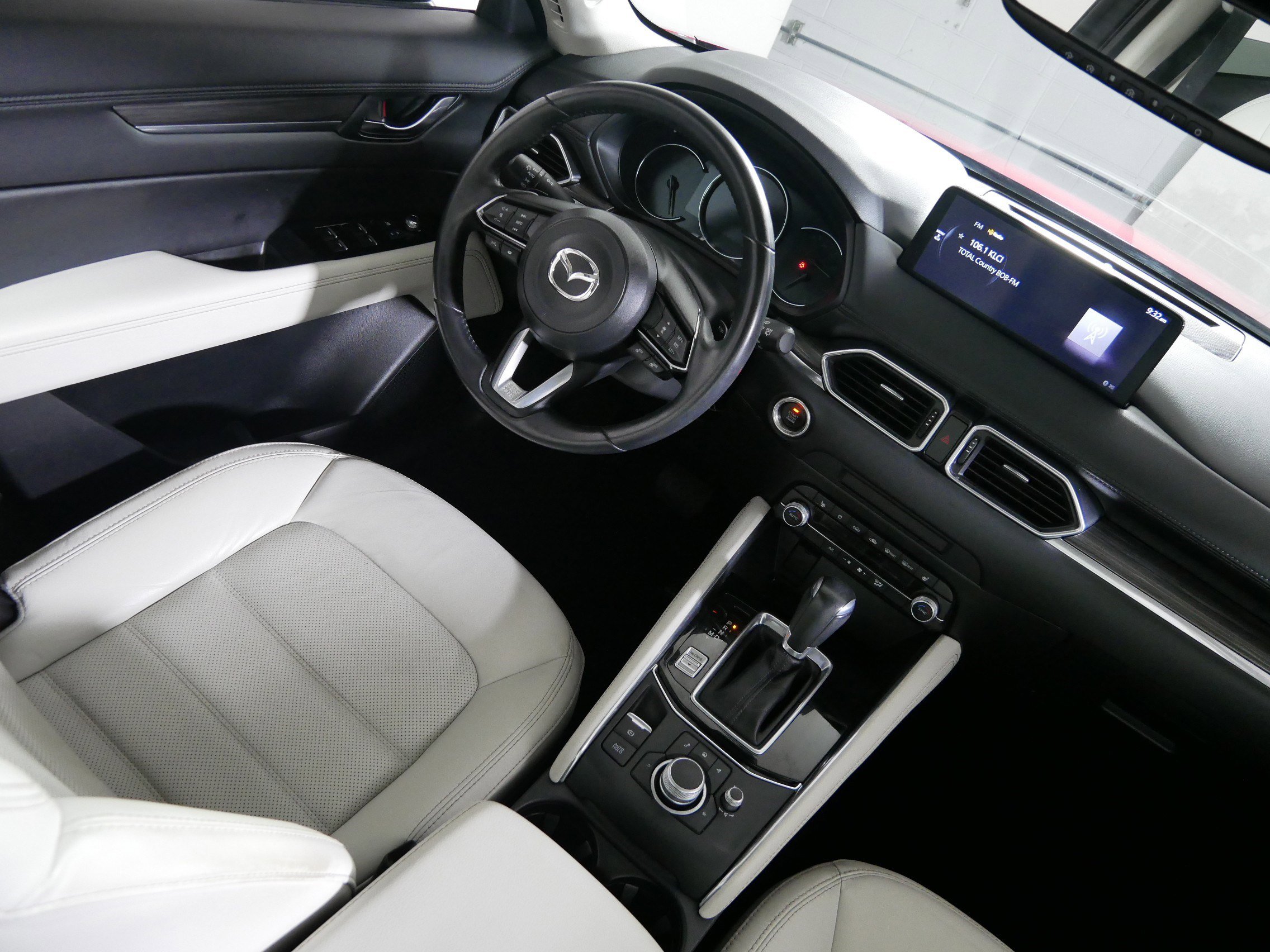 Used 2023 MAZDA CX-5 AWD 2.5 S w/ Premium Package image 9