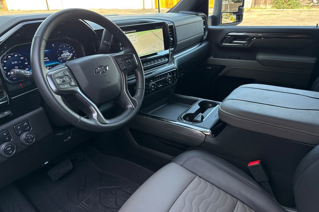 Certified 2025 Chevrolet Silverado 2500 ZR2 w/ Technology Package image 10