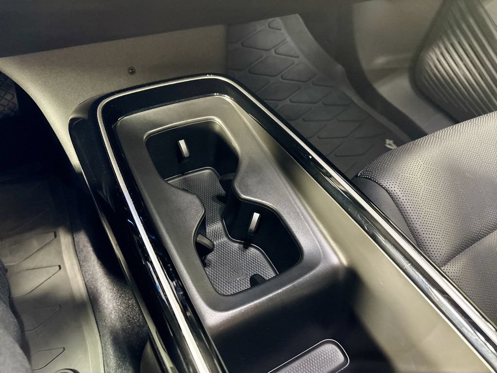 Certified 2023 Volkswagen ID.4 Pro S Plus AWD/4WD image 16