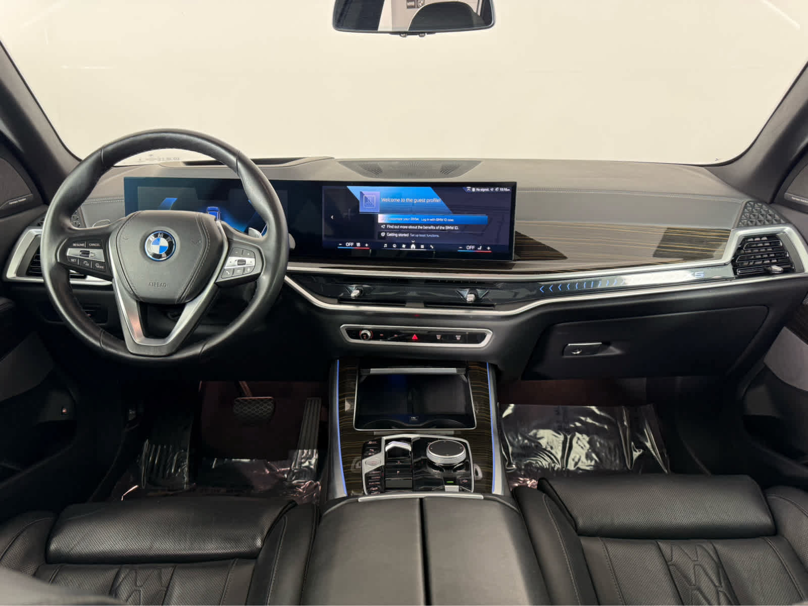 Used 2025 BMW X5 xDrive50e AWD/4WD image 11