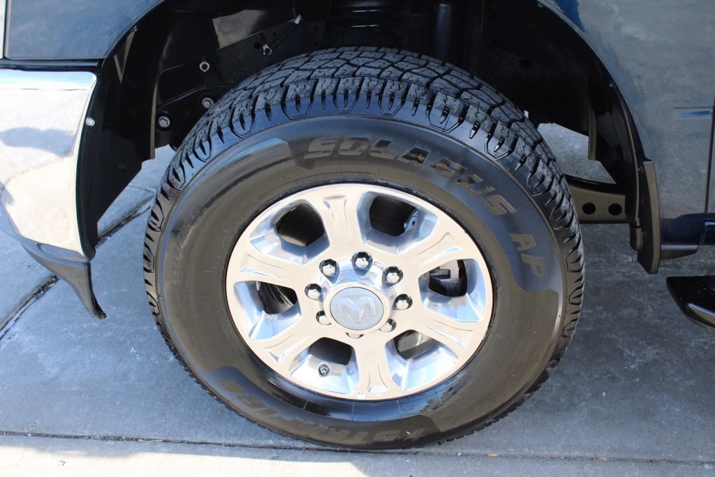 Used 2024 RAM 2500 Big Horn w/ Bed Utility Group image 12