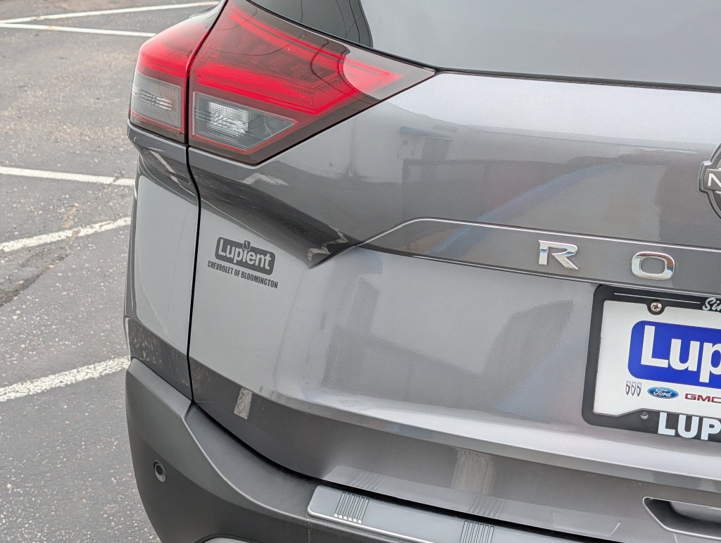 Used 2023 Nissan Rogue SV AWD/4WD image 5