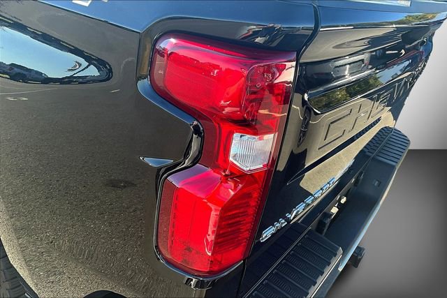 Used 2022 Chevrolet Silverado 1500 LT image 30