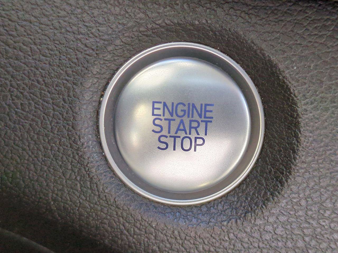 Used 2020 Hyundai Santa Fe Limited image 29