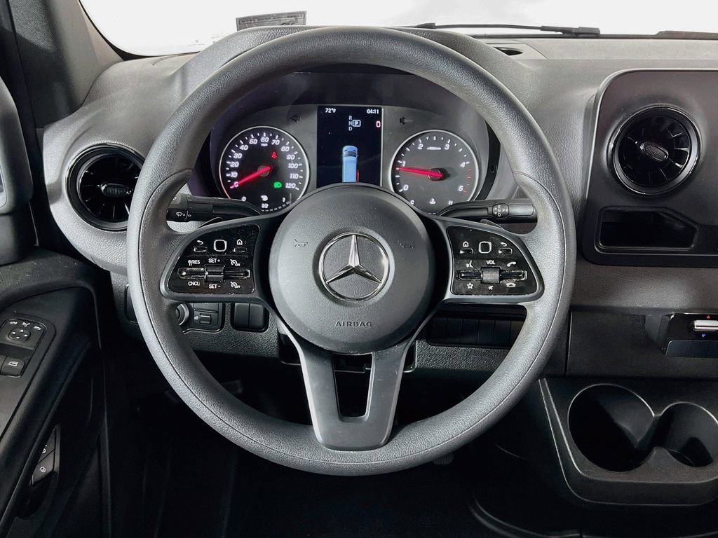Used 2023 Mercedes-Benz Sprinter 2500 image 11