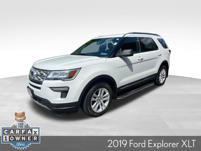 Used 2019 Ford Explorer XLT AWD/4WD image 3
