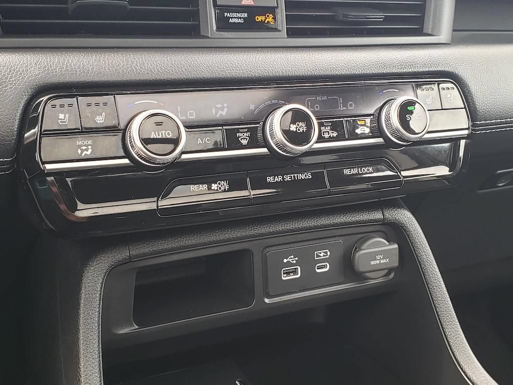Used 2025 Honda Pilot Elite image 28