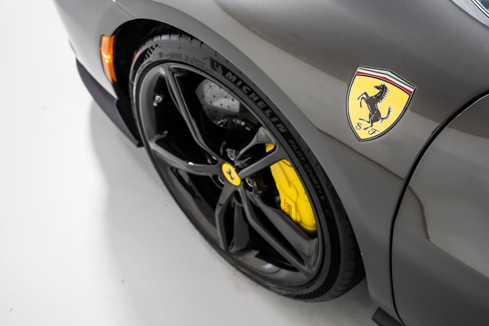 Used 2023 Ferrari 296 GTS RWD image 46