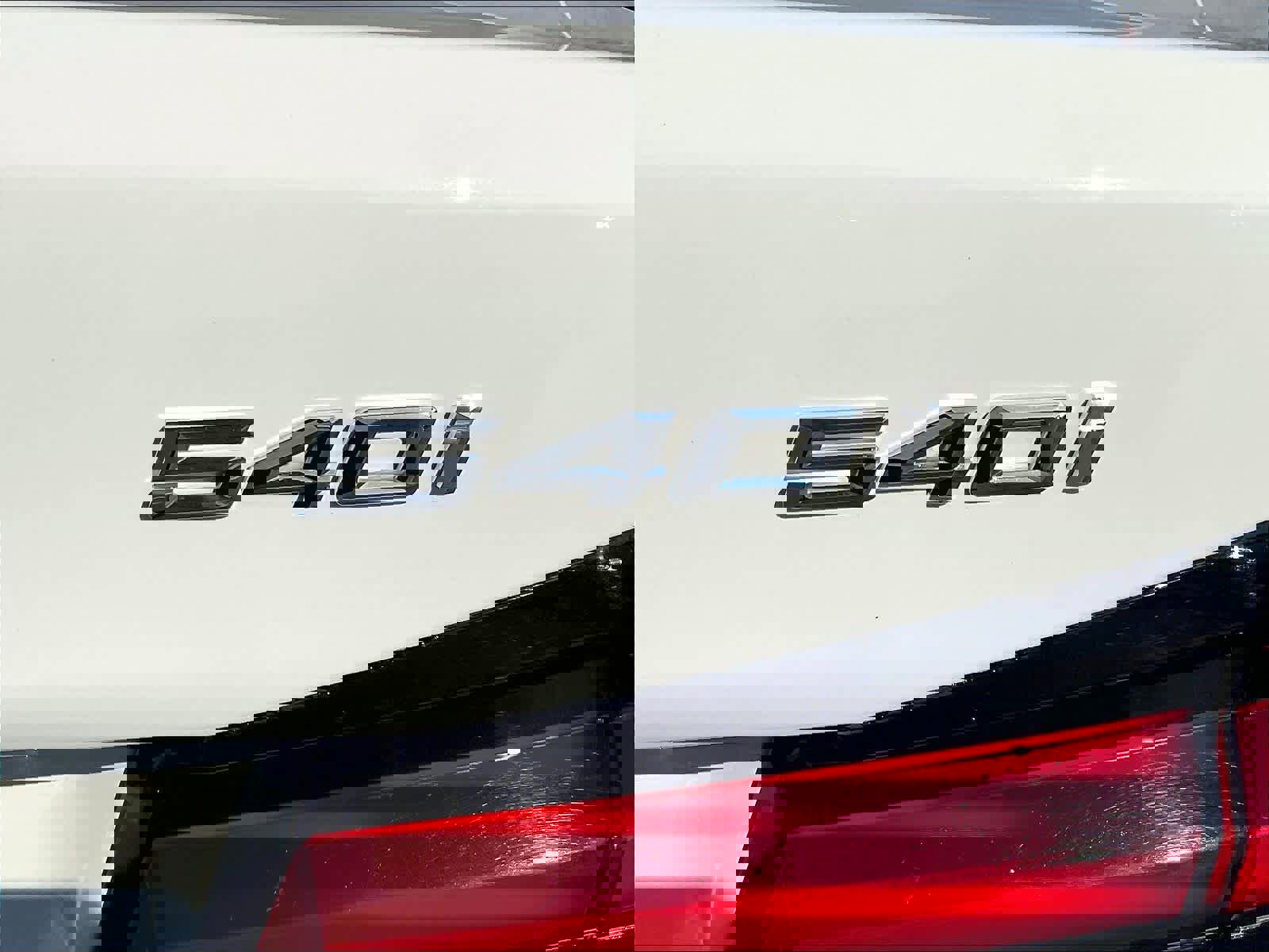 Used 2023 BMW 540i w/ Premium Package image 12