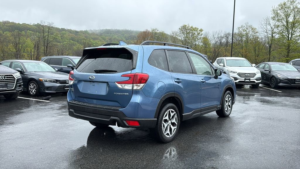 Certified 2021 Subaru Forester Premium AWD/4WD image 6